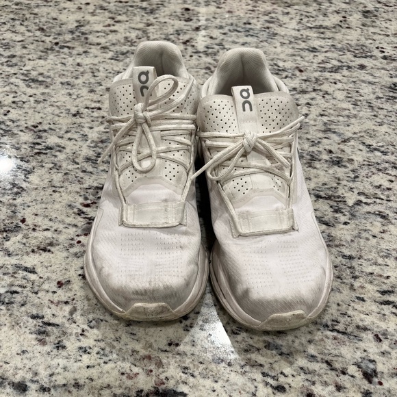 on cloud cloudnova 2 - Picture 3 of 8